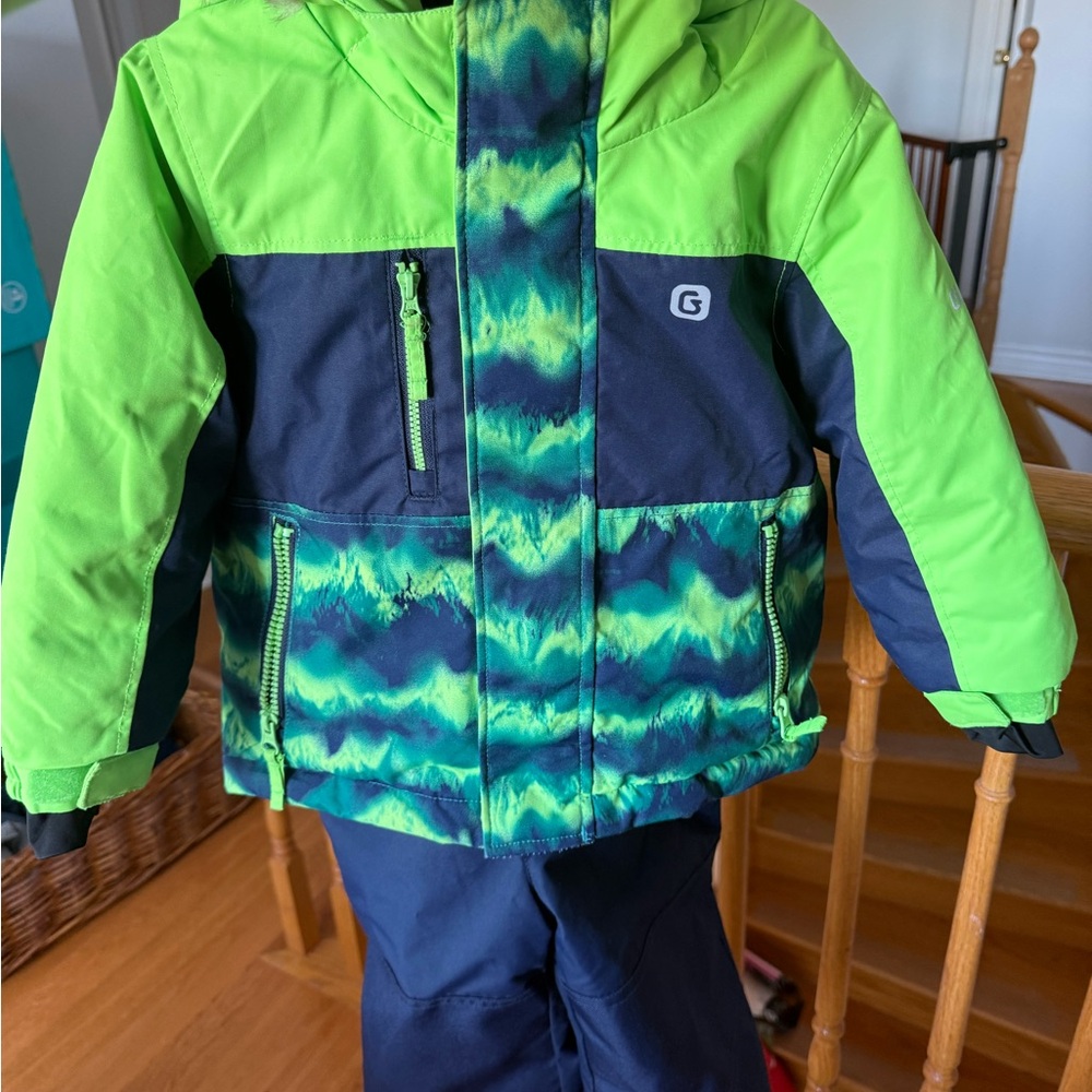 Gusti Green and Blue Patterned Jacket with snow pants 2T
